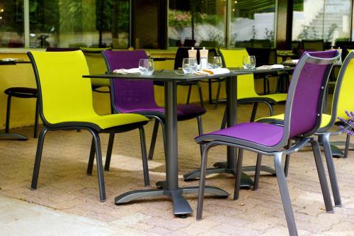 Hotel Logis Les Terrasses De Corton