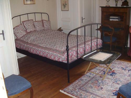 Bed & Breakfast Ch�teau De Serrigny