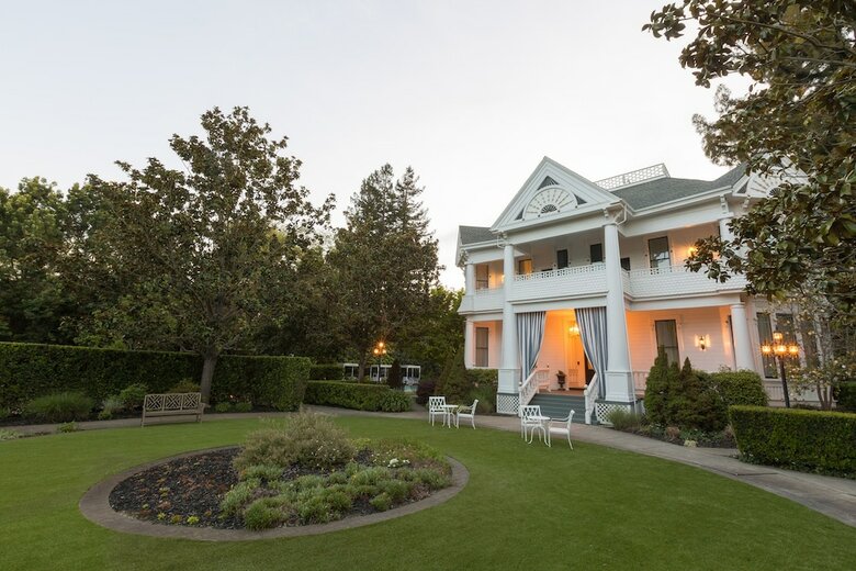 Posada White House - Napa Valley Inn