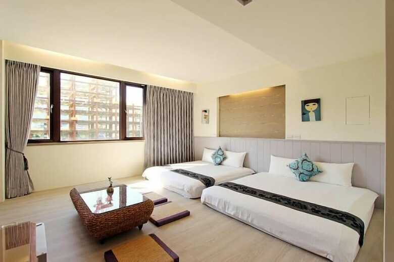Hotel 572 Happy House