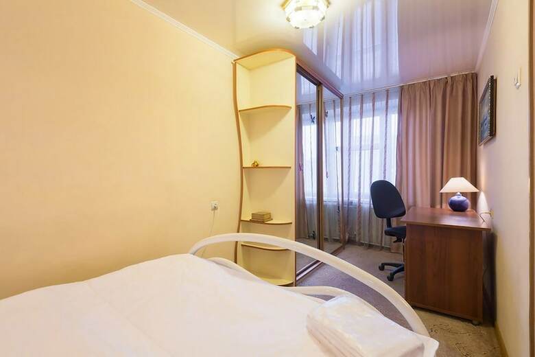 Day&night Apartments - Oktyabrskaya