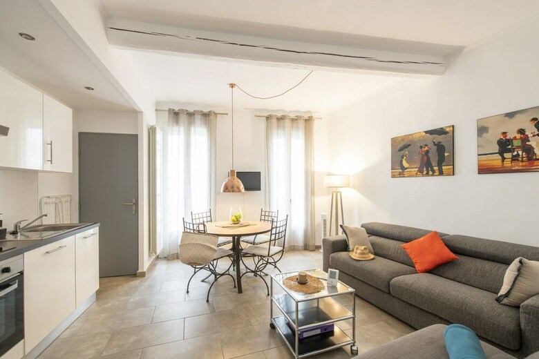 Apartamento Suite Oisivet� Garage  Clim