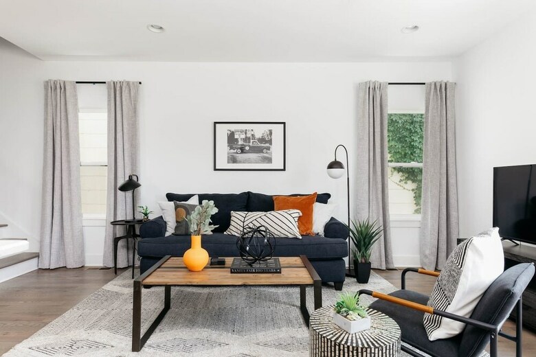 Two Spacious Homes Minutes To Germantown