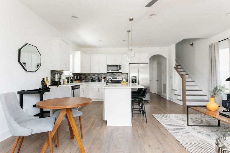 Two Spacious Homes Minutes To Germantown