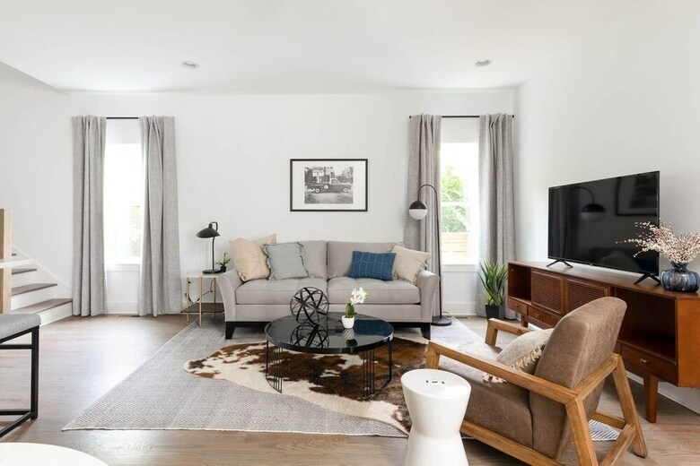Two Spacious Homes Minutes To Germantown