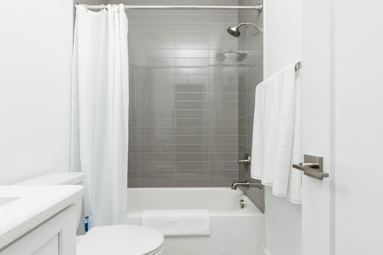 Two Spacious Homes Minutes To Germantown