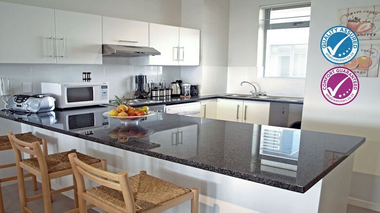 Apartamentos The Waves Muizenberg Beachfront