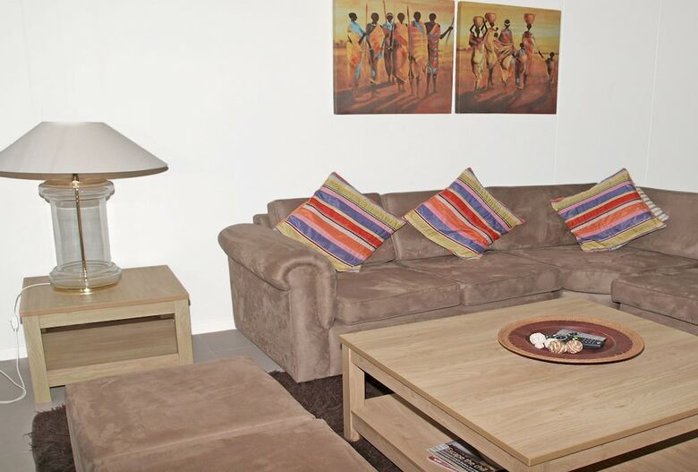 Apartamentos The Waves Muizenberg Beachfront