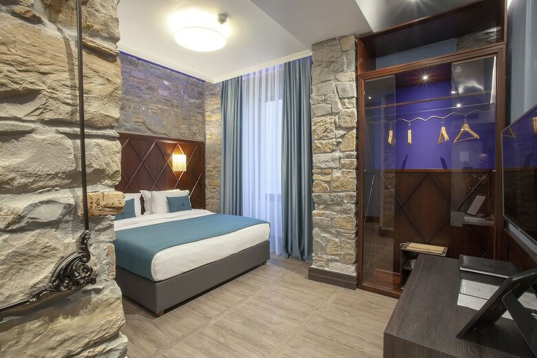 Posada Hotel Solun