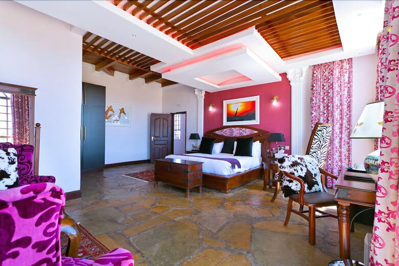 Posada Giraffe Ark Game Lodge