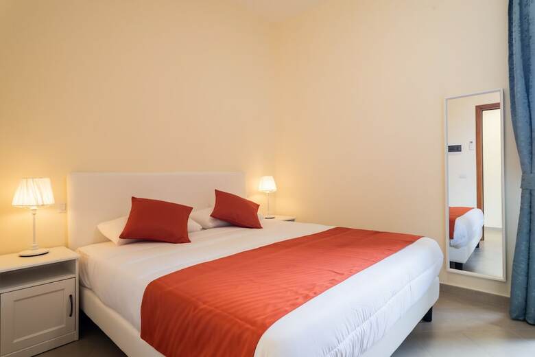 Hotel Minerva Monks Inn