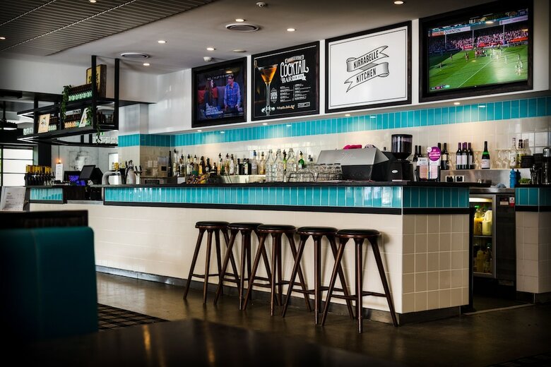 Hostal Coolangatta Sands Hotel