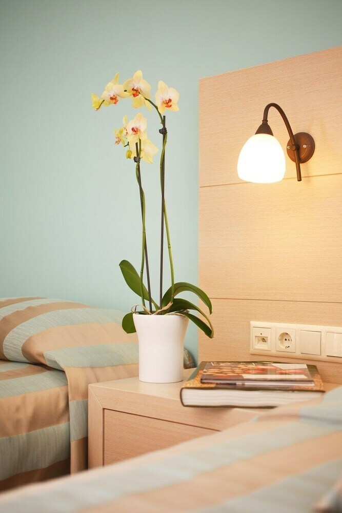 Alianthos Garden Hotel