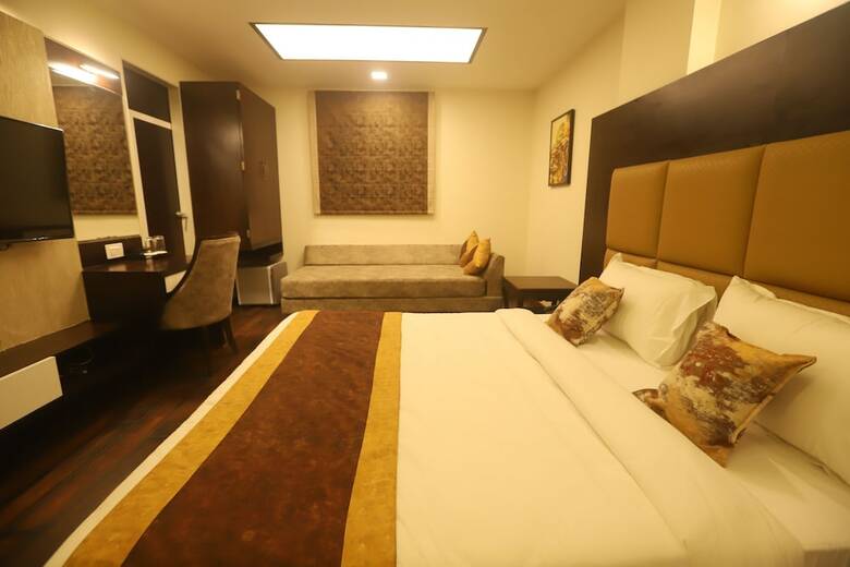 Hotel White Cloud