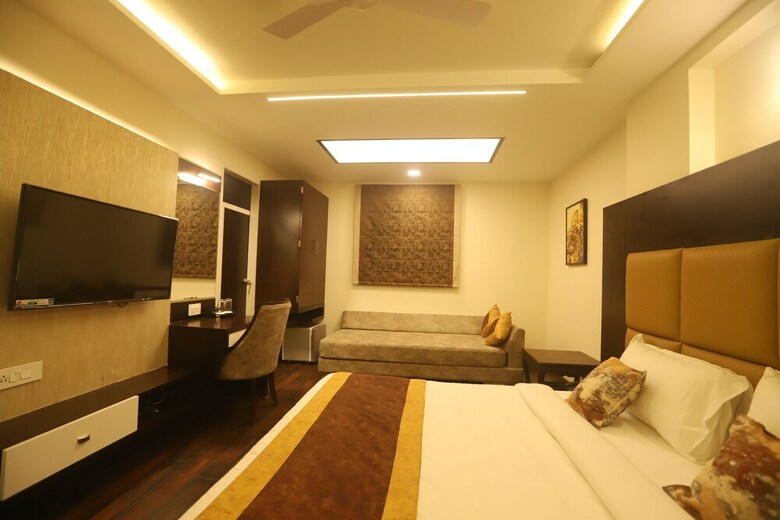 Hotel White Cloud