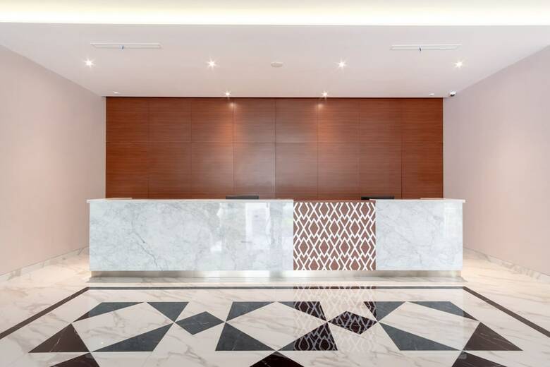 Travel Hub Hotel Kualanamu Airport