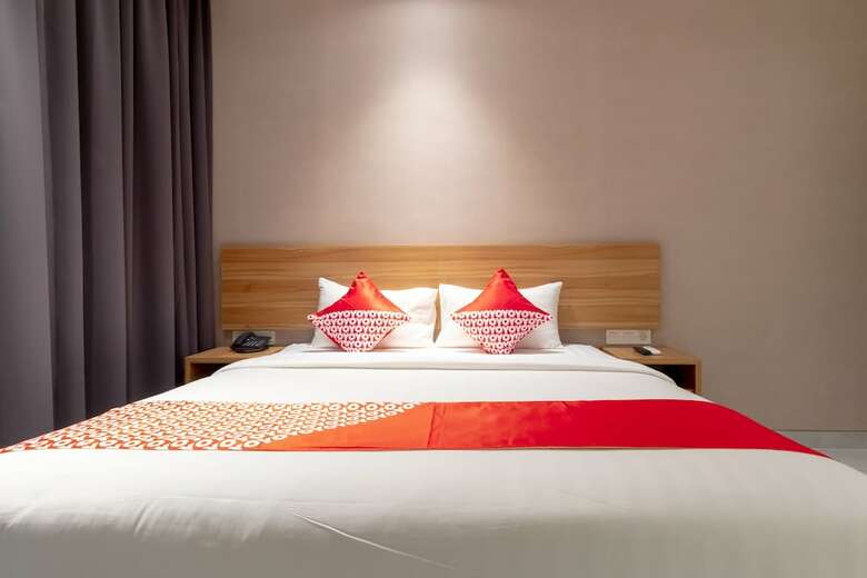 Travel Hub Hotel Kualanamu Airport