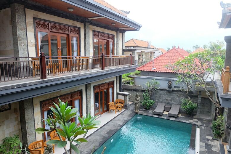 Hotel Dugul Hidden