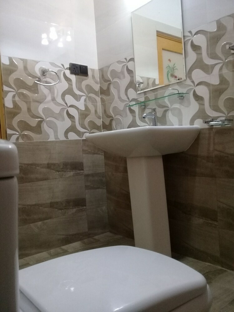Hotel White House