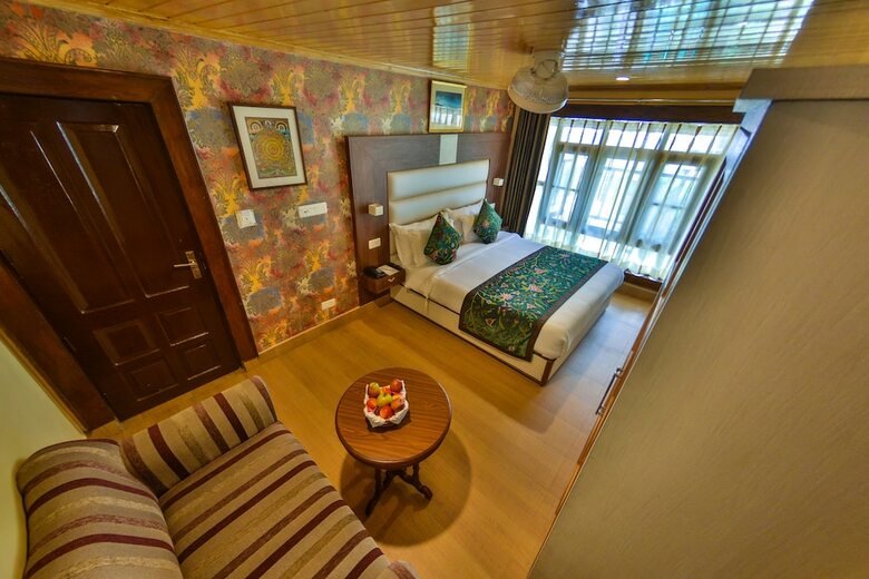 Hotel Wildflower Villa Resort Pahalgam