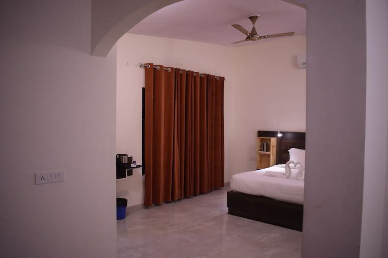 Hotel The Shivalay Resorts Cougar Creek