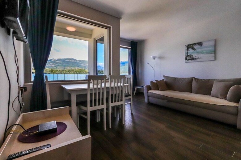 Aparthotel Apartments Maestral