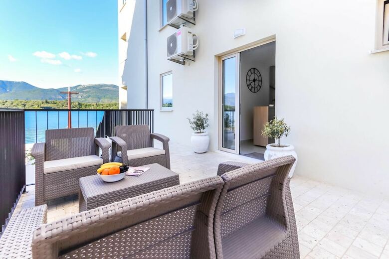 Aparthotel Apartments Maestral