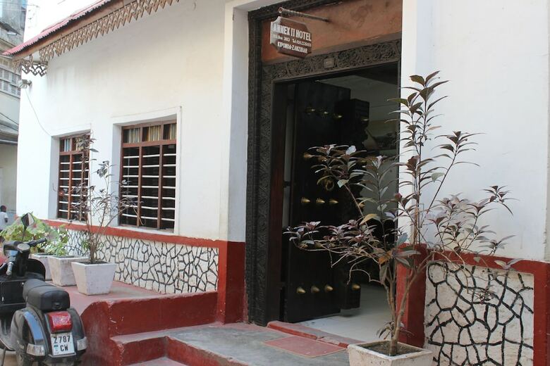 Annex II Hotel Kiponda