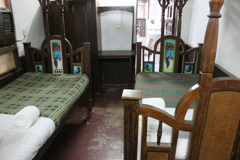 Annex II Hotel Kiponda