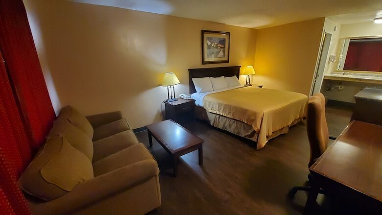 Marion Gray Plaza Motel