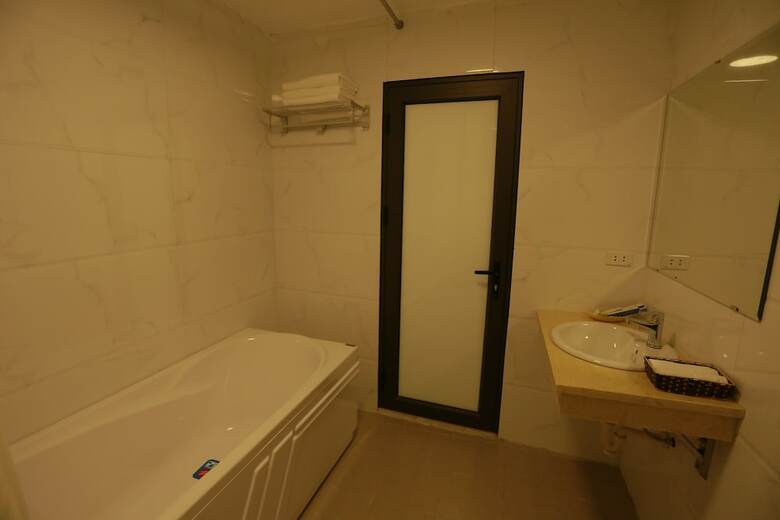 Anova 2 Hotel