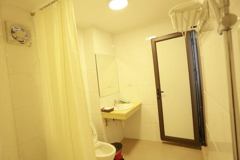 Anova 2 Hotel