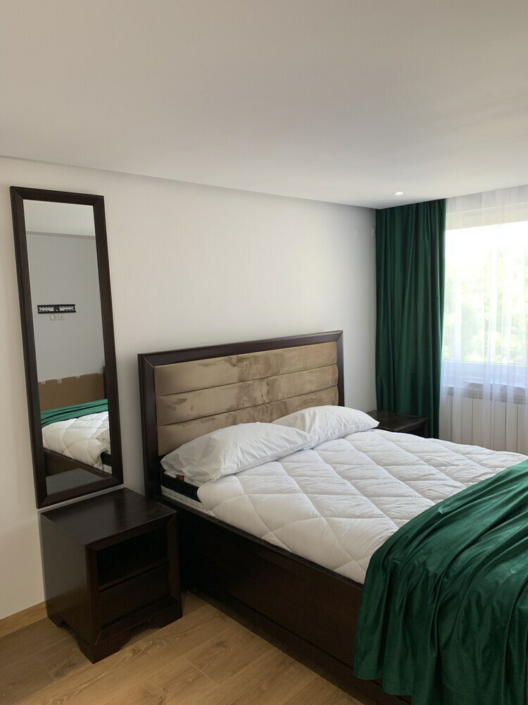 Hotel Thr Center