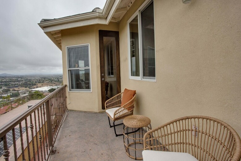 Stunning 5br/3.5ba House In La Jolla