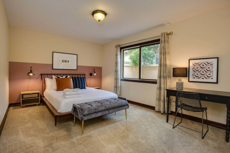 Stunning 5br/3.5ba House In La Jolla