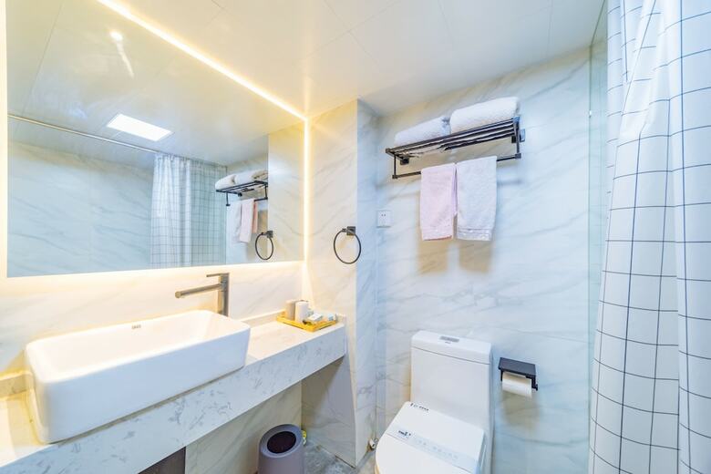 Hotel Young Inn