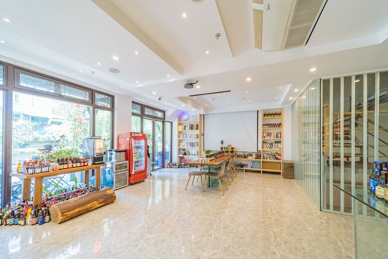 Hotel Young Inn
