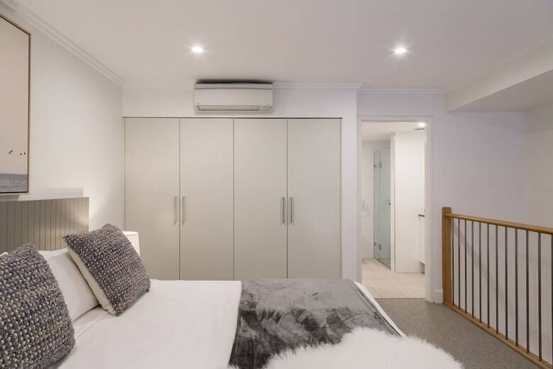 Wentworth Park Road Apartments