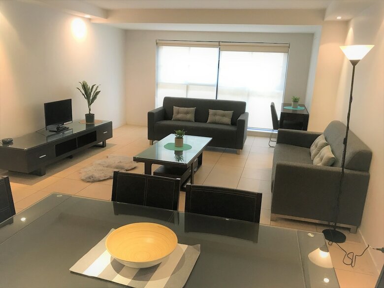 Wentworth Park Road Apartments