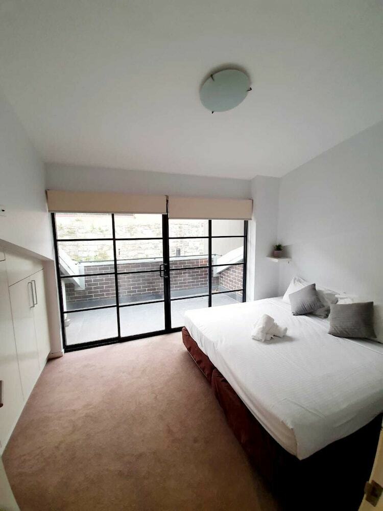 Wentworth Park Road Apartments
