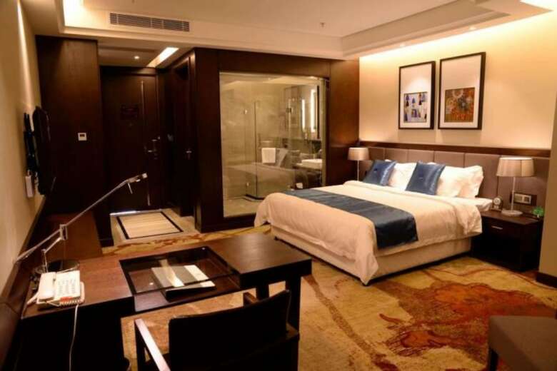 Qianxi Business Hotel