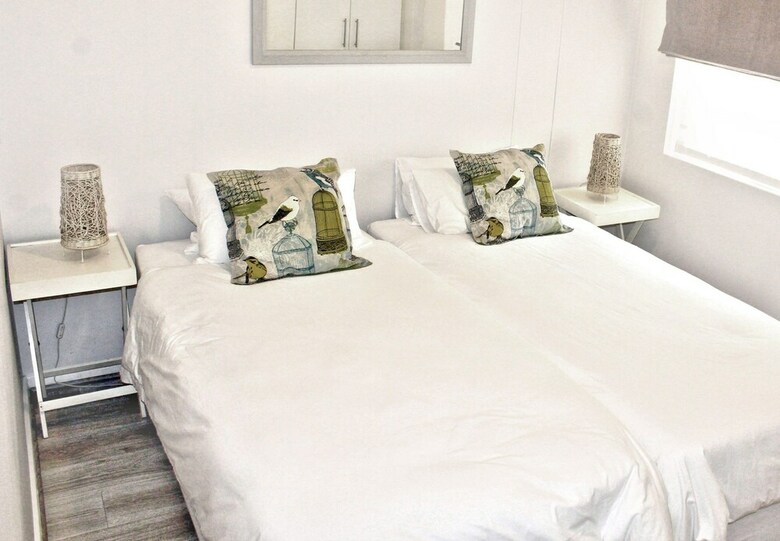 Apartamentos Surfers Studio Muizenberg Beachfront