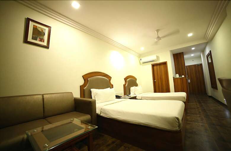 Hotel Lords Eco Inn, Gandhidham