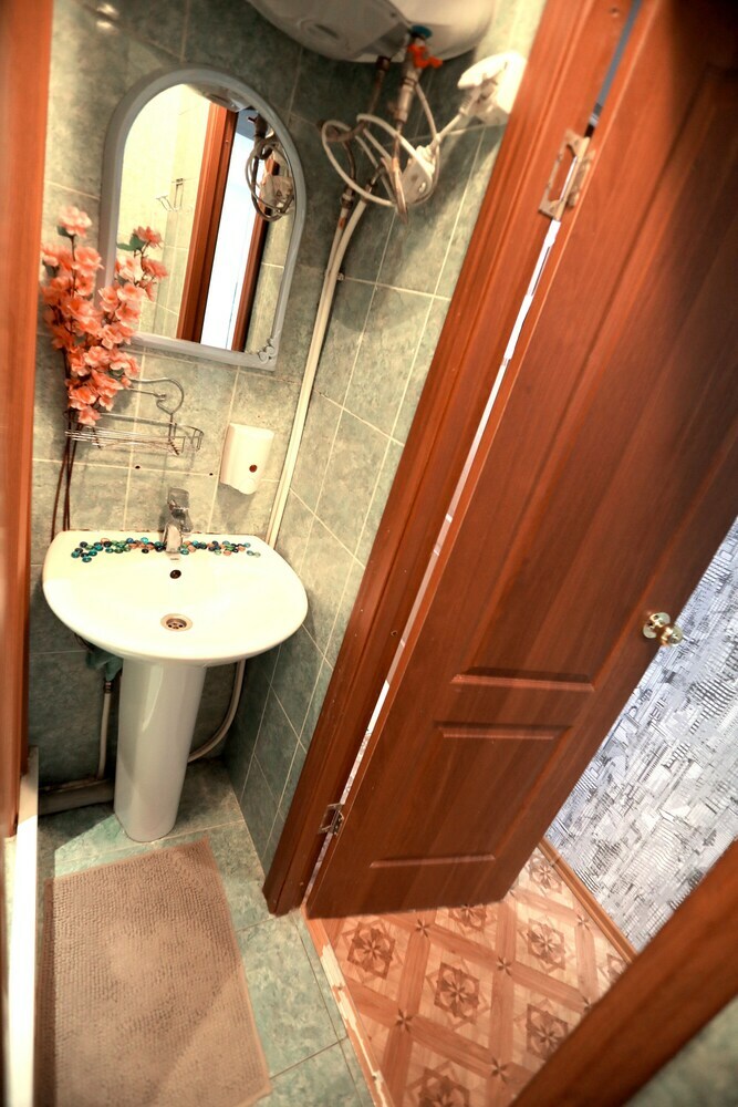 Hostal U Krasnogo Mosta - Hostel
