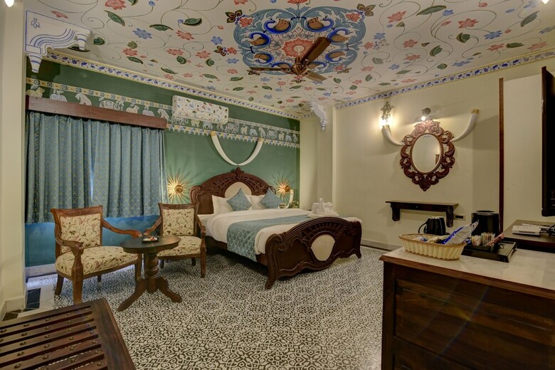 Hotel Janak Vilas