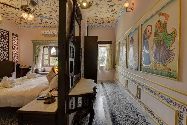 Hotel Janak Vilas