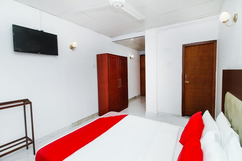 Oyo 289 Grand Ray Hotel