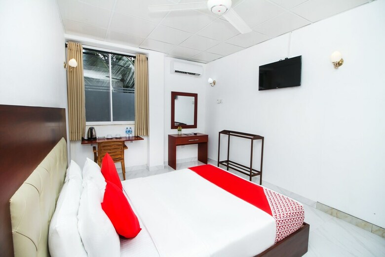Oyo 289 Grand Ray Hotel