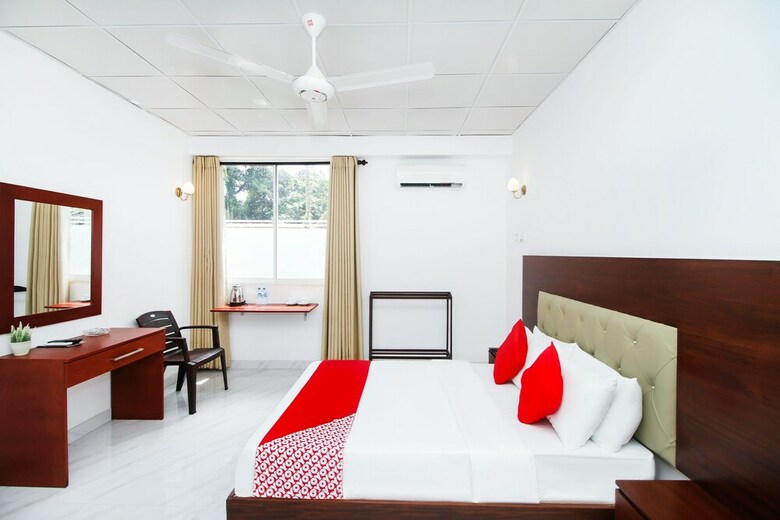 Oyo 289 Grand Ray Hotel
