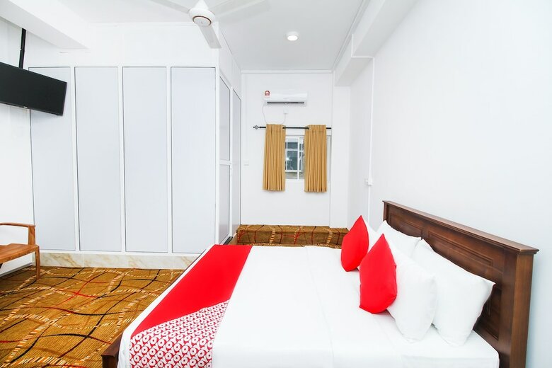 Oyo 289 Grand Ray Hotel